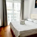 Apartment 4friendscoresibrasov Y Brasov