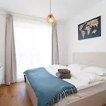 4friendscoresibrasov Y Apartment