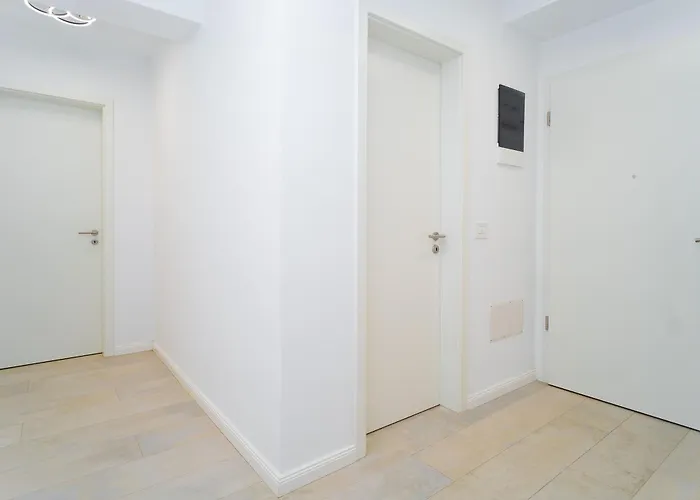 4friendscoresibrasov Y Apartment *